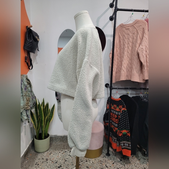 Sunday Best Ivory Textured Sweater - Picture 3 of 6